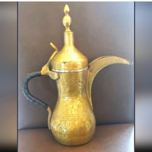Vintage Dallah Arabic coffee pot - Picture 2 of 7